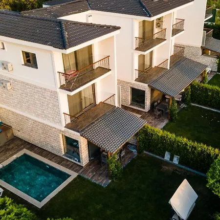 Villa Stone Highland Villas *