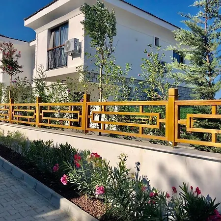 Villa Stone Highland Villas *